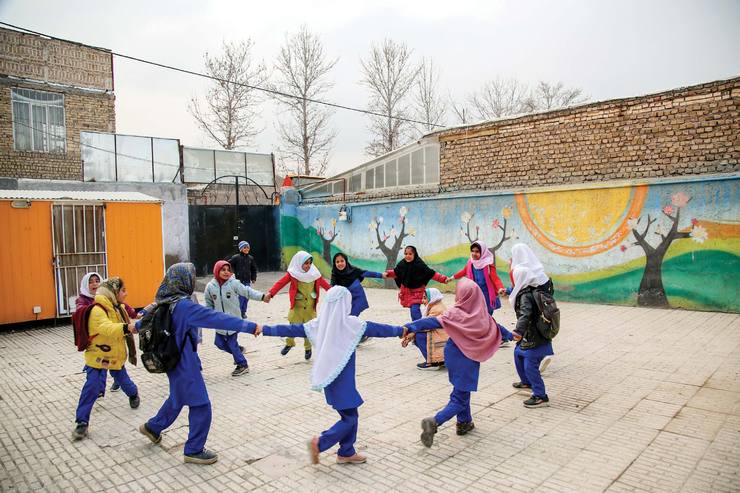گزارشی از یک مرکز آموزش کودکان بازمانده از تحصیل در مشهد
