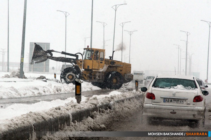 نجات بیش از هزار خودرو در خراسان رضوی از برف و کولاک