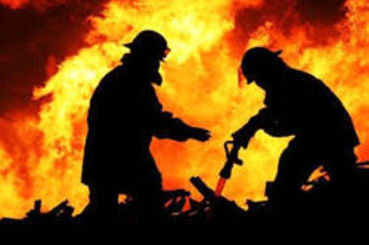 آتش‌سوزی گسترده در کارخانه پادراتوس قوچان