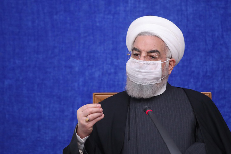 روحانی: برای واکسیناسیون کل کشور به ۶ماه زمان نیاز داریم | تا یک سال دیگر باید پروتکل‌ها را رعایت کنیم