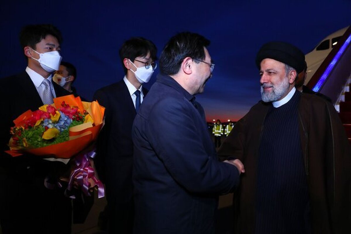 رئیس جمهور وارد پکن شد