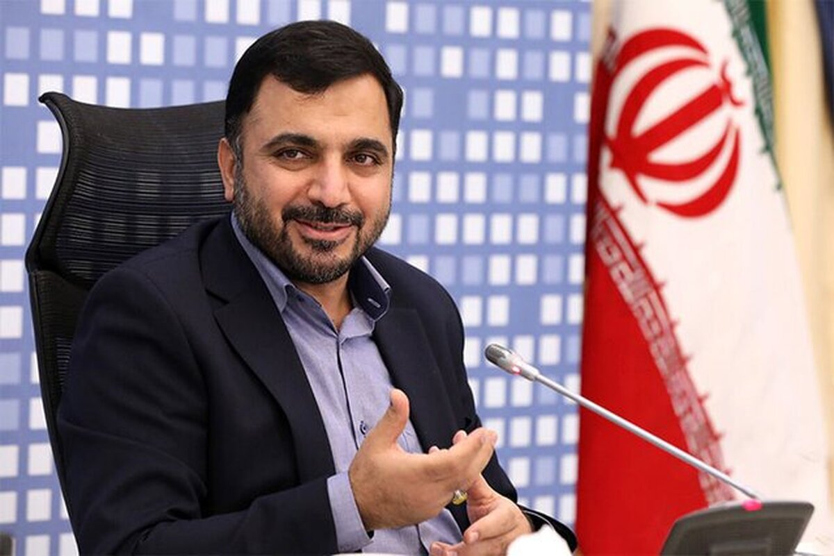 بازدید وزیر ارتباطات از چند طرح مخابراتی در مشهد
