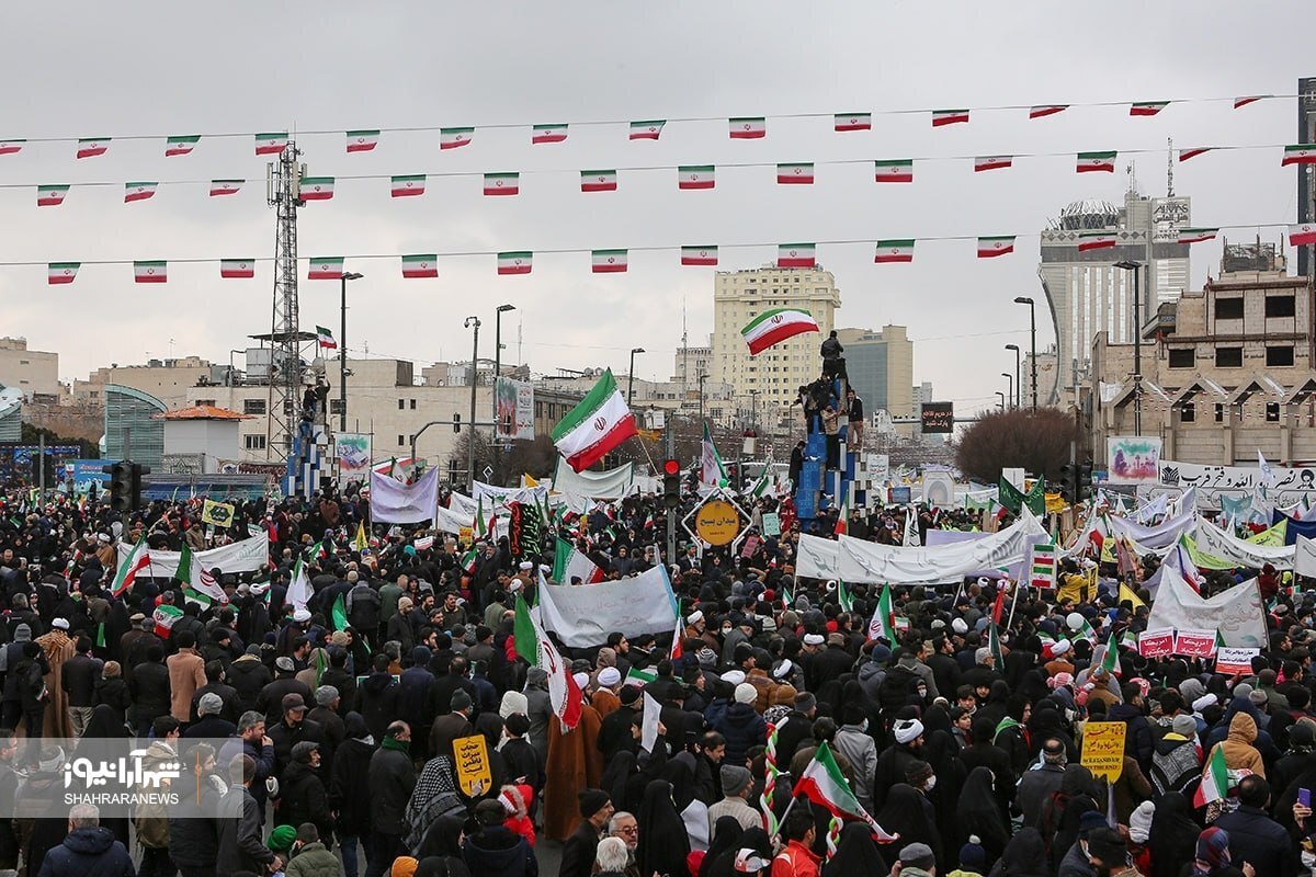 آغاز رسمی راهپیمایی ۲۲ بهمن ۱۴۰۲ در مشهد، تا لحظاتی دیگر
