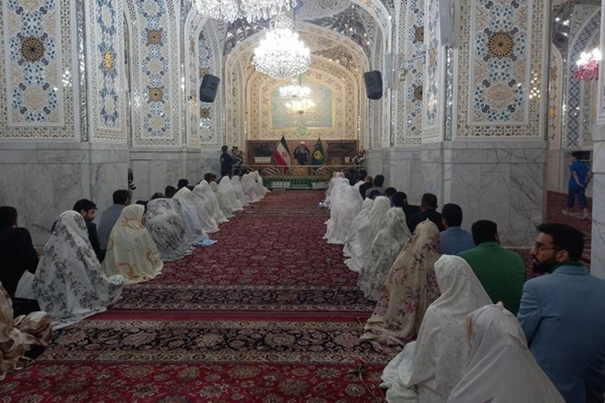 برگزاری مراسم ازدواج ۴۰ زوج دانشجوی دانشگاه جامع امام حسین(ع) در حرم مطهر رضوی