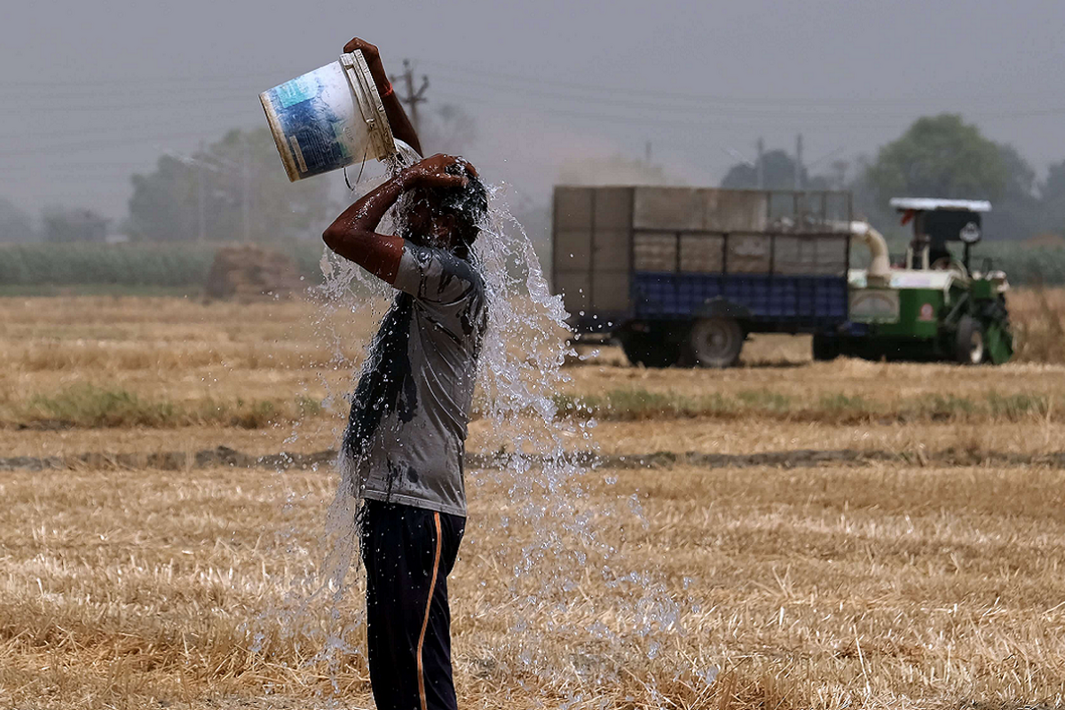 فوت ۹۸ نفر به دلیل گرمای هوا در هند