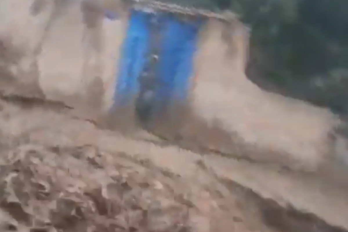 ویدئو | جاری شدن سیل در روستای گریوده مازندران