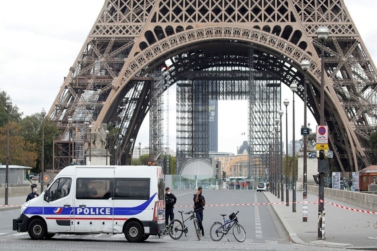 هشدار امنیتی در مرکز پاریس| برج ایفل تخلیه شد