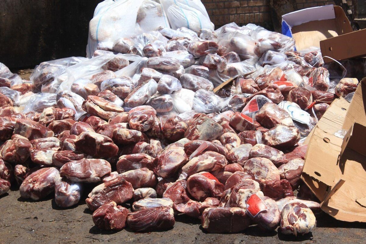 کشف ۳۰ تن گوشت فاسد در استان تهران (۶ مهر ۱۴۰۲)