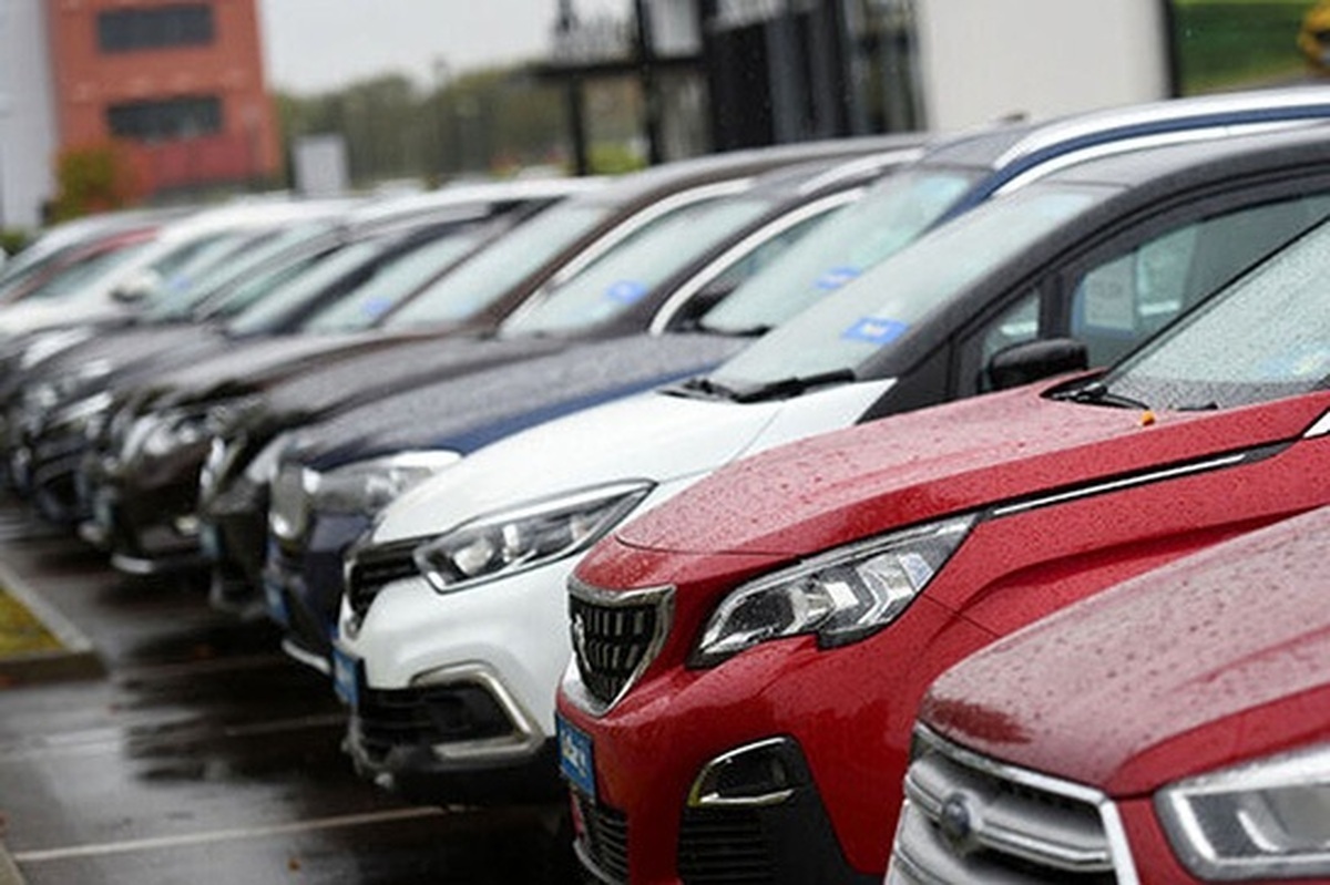 قیمت خودرو‌های وارداتی در بازار امروز | BMW سری هفت ۱۸ میلیارد تومان ناقابل (۲۷ آذر ۱۴۰۲)