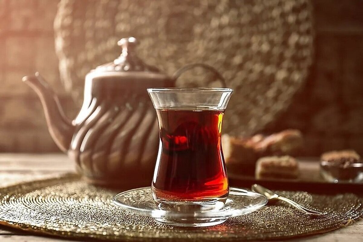 طریقه صحیح دم کردن چای | راز خوش رنگ و شفاف شدن چای ایرانی