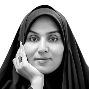 نرجس شاکری