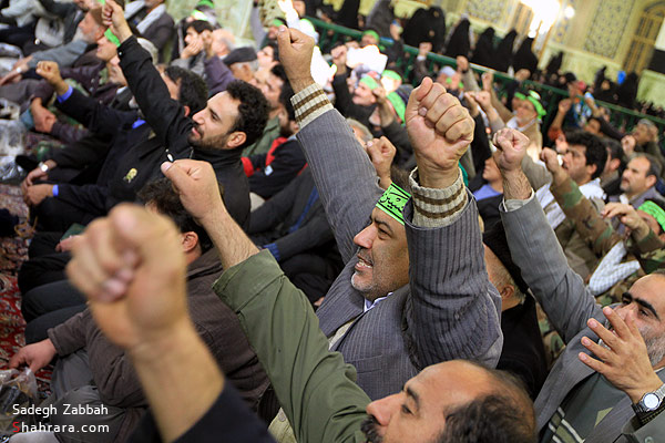 ' تجمع بزرگ بصيرت ' در حرم امام رضا (ع)