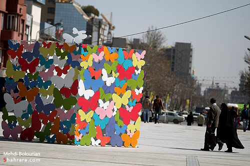 مشهد لباس نو مي پوشد...