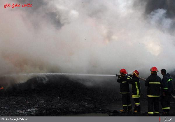 آتش سوزي در انبار جعبه ميوه