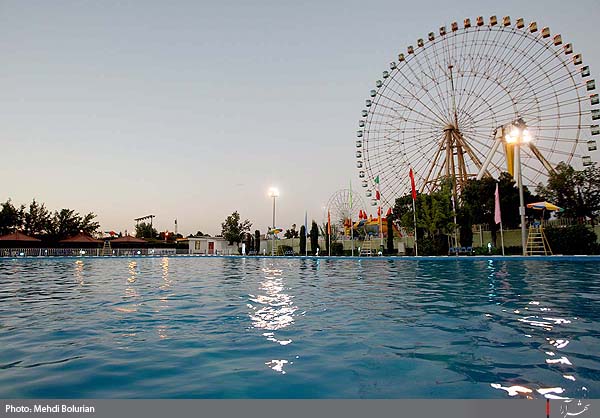 بازسازي و تجهيز استخر پارك ملت