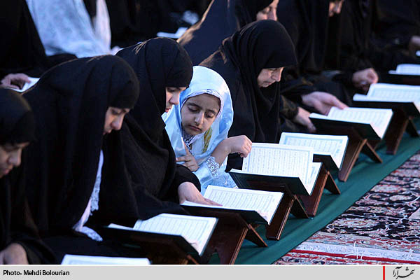 جزء خواني قرآن كريم در حرم امام رضا(ع)- 2