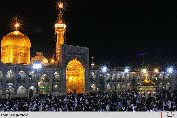 مراسم احیای شب بیست و سوم ماه رمضان در حرم رضوي