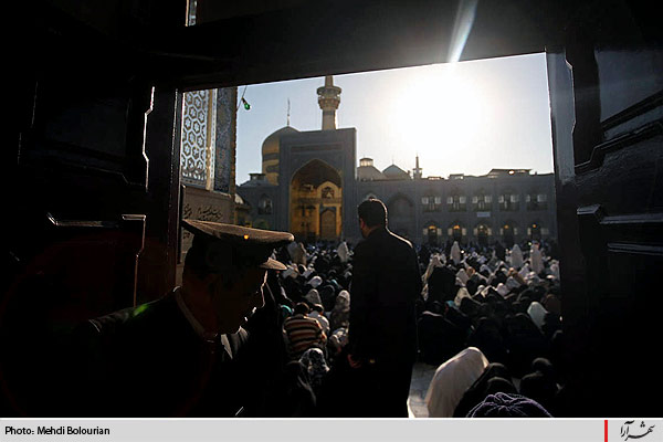 مراسم دعاي عرفه در حرم امام رضا (ع)