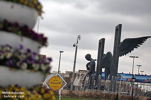 دروازه بهشت در ميدان پانزده خرداد