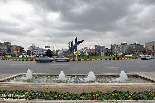 دروازه بهشت در ميدان پانزده خرداد