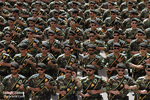 رژه یگانهای نمونه ارتش جمهوری اسلامی-1 