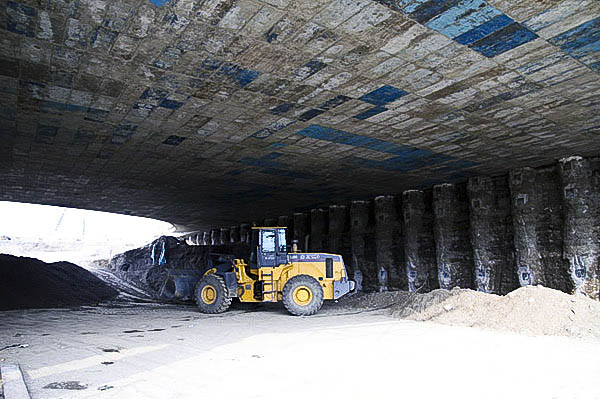 پیشرفت 73 درصدی تقاطع و میدان امام علی(ع) 