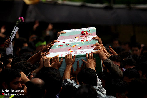 تشييع و تدفين دو شهيد گمنام در دانشگاه فردوسي مشهد