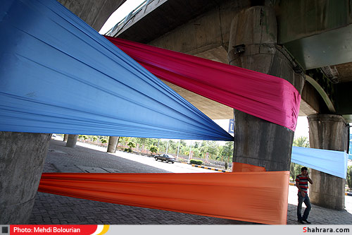 شــــهر در انتظار منجــــي