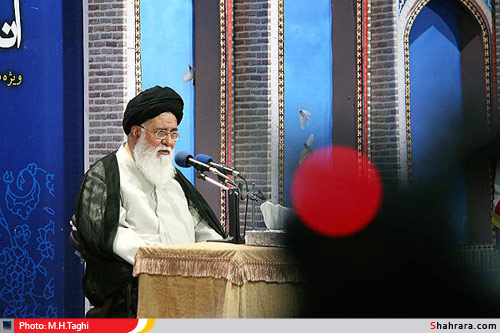 همايش انديشه هاي آسماني با حضور آيت الله علم الهدي