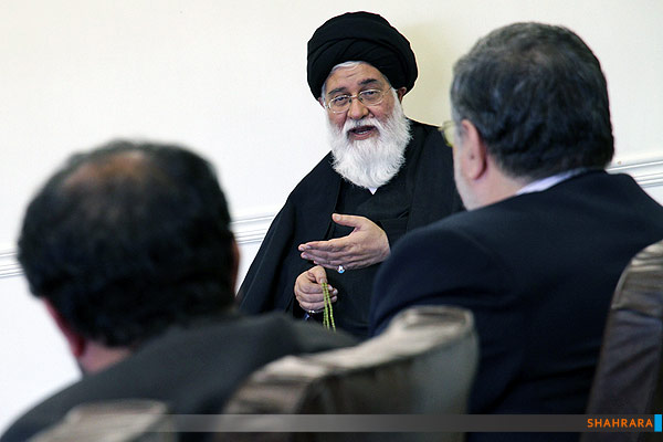 دیدار شهردار و اعضای شورای اسلامی شهر با امام جمعه مشهد مقدس