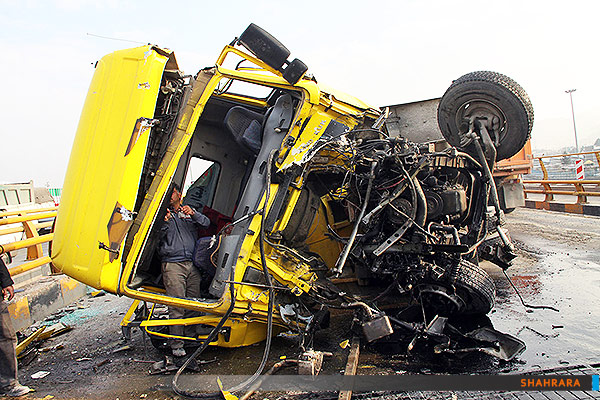  واژگونی بنکر حمل سیمان 