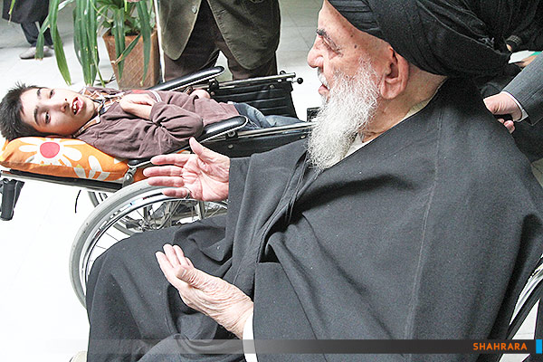 بازدیدآیت الله زنجانی از مرکز توان یابان 