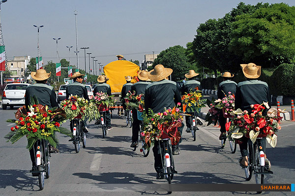 کارناوال گل در خیابانهای مشهد