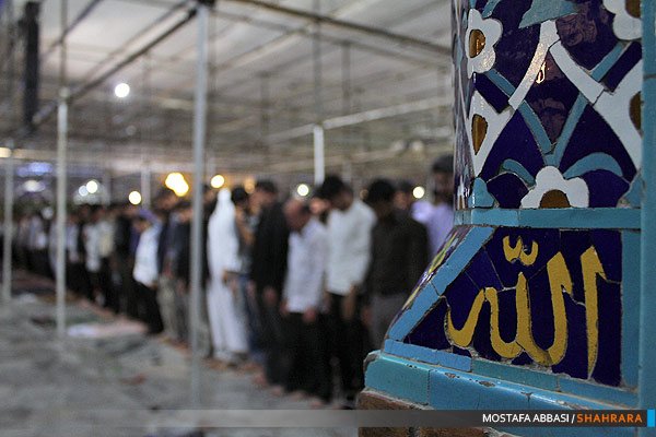 مراسم معنوی اعنکاف در حرم امام رضا(ع)