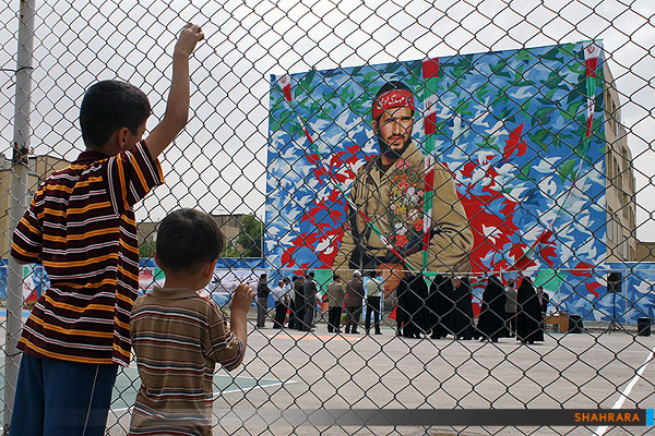 رونمایی ار نقاشی دیواری در اندیشه پرواز