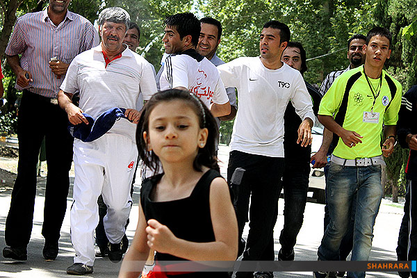 ثبت رکورد جهانی دویدن به عقب