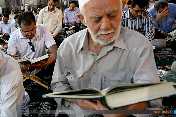 محفل انس با  قرآن در جوار مرقد مطهر حضرت رضا (ع) 