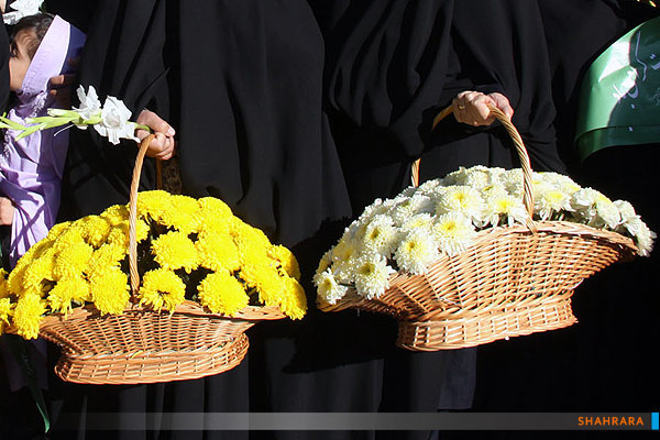 گلباران حرم مطهر رضوی