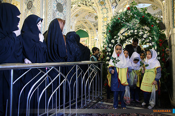 جشن شکوفه ها در حرم رضوی