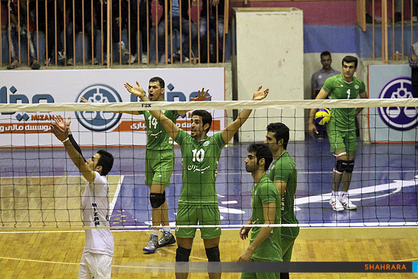 دیدارتیم های والیبال میزان مشهدوشهرداری ارومیه
