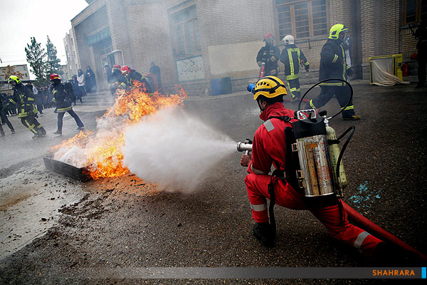 مانور سراسری زلزله وایمنی در مدارس/2