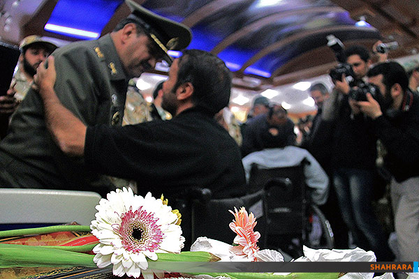 بازدید نیروهای مسلح از آسایشگاه جانبازان