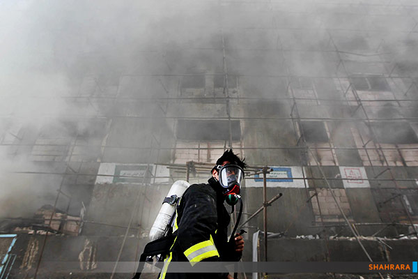 آتش سوزی ساختمان در حال ساخت