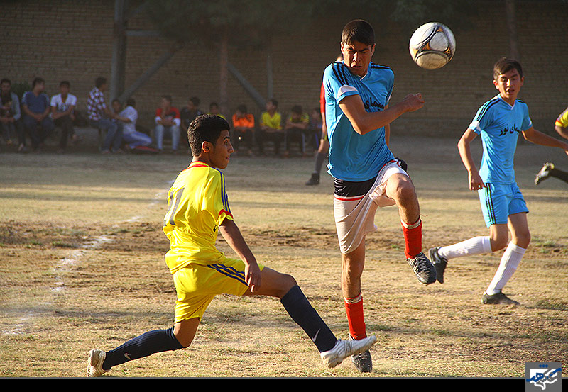 تب داغ فوتبال در محله
