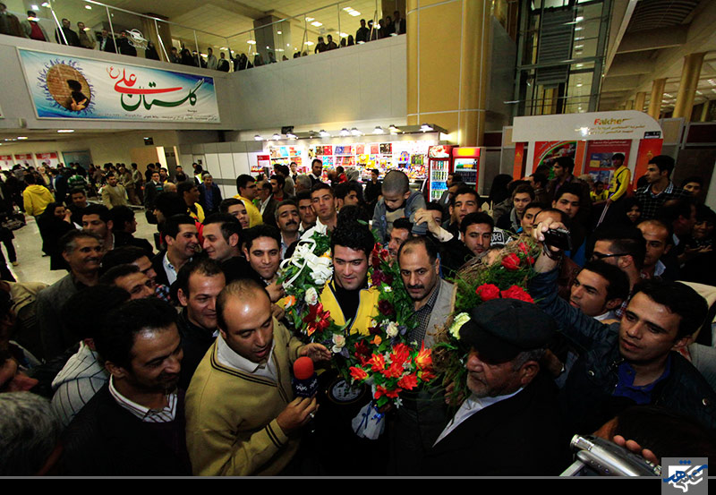 استقبال قهرمان کشتی پهلوانی جهان