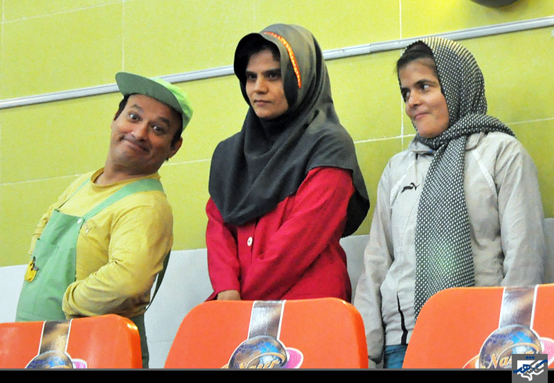 قلقلی در جمع دختران فتح المبین