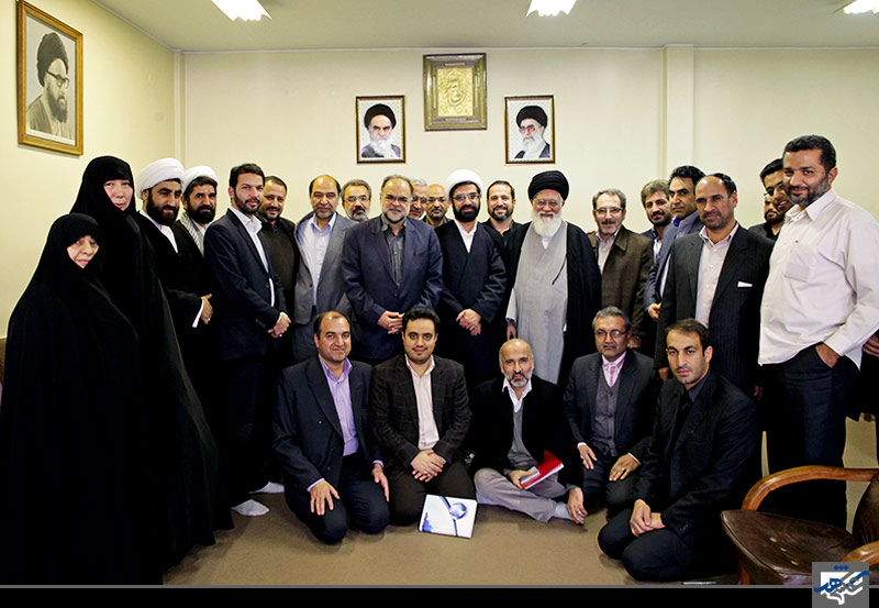 دیدار اعضای شورای شهر با آیت الله علم الهدی