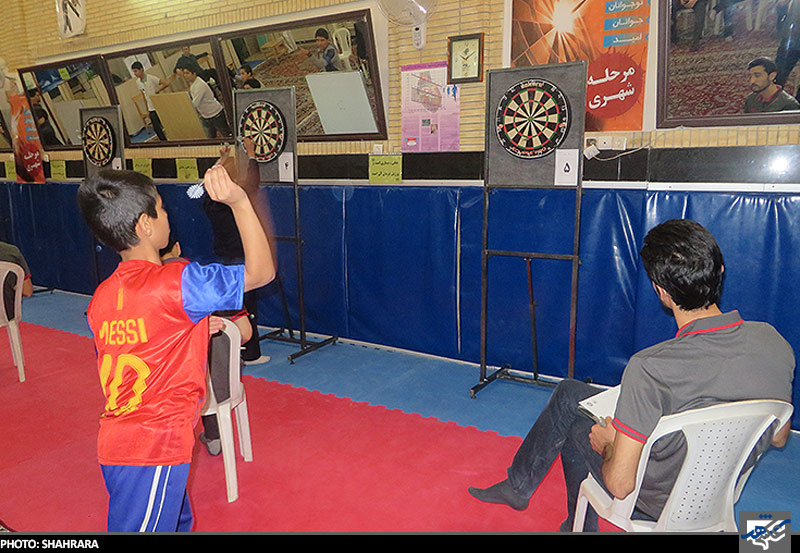 برگزاری مسابقات دارت محلات شهری در شهرداری منطقه 8