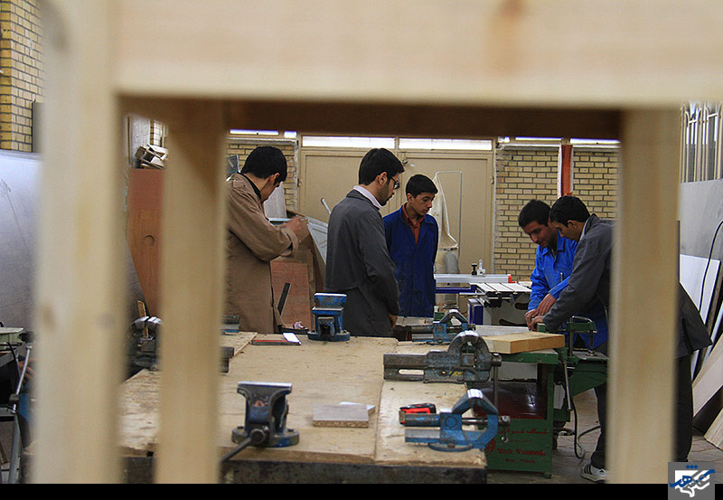 نمایشگاه دستاوردهای هنرستان استثنایی تلاش