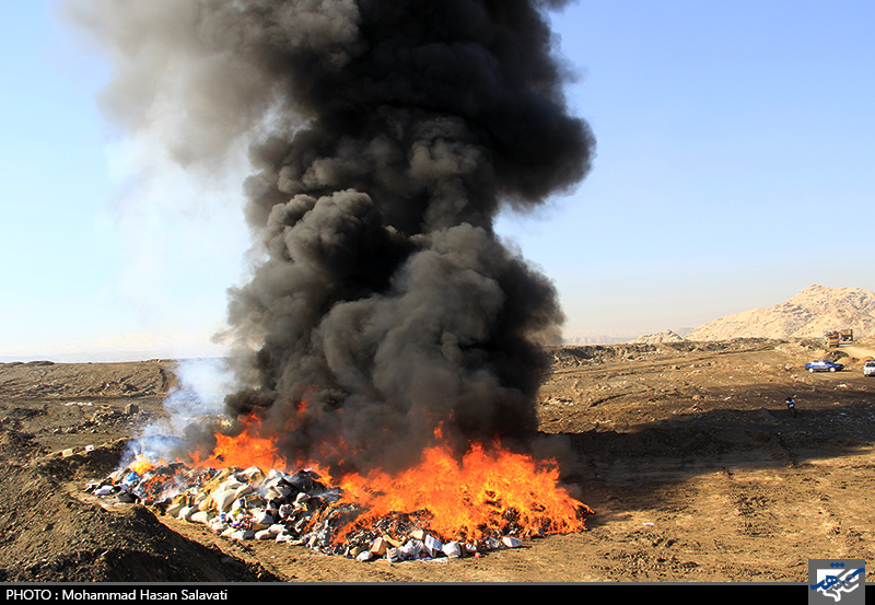 انهدام 30تن کالای قاچاق در مشهد